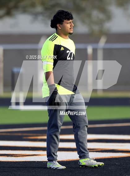 Thumbnail 1 in Grand Saline vs Athens photogallery.