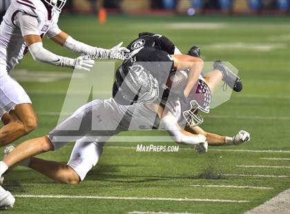 Thumbnail 3 in Vandegrift vs. Austin (UIL 6A D2 Football Bi-District Playoff) photogallery.