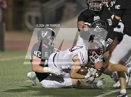 Thumbnail 2 in Vandegrift vs. Austin (UIL 6A D2 Football Bi-District Playoff) photogallery.