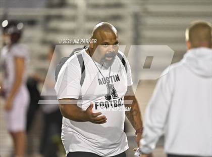 Thumbnail 2 in Vandegrift vs. Austin (UIL 6A D2 Football Bi-District Playoff) photogallery.
