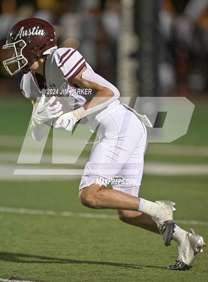 Thumbnail 2 in Vandegrift vs. Austin (UIL 6A D2 Football Bi-District Playoff) photogallery.