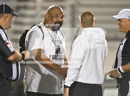 Thumbnail 3 in Vandegrift vs. Austin (UIL 6A D2 Football Bi-District Playoff) photogallery.