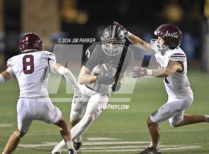 Thumbnail 3 in Vandegrift vs. Austin (UIL 6A D2 Football Bi-District Playoff) photogallery.