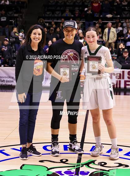 Thumbnail 2 in Liberty vs. Tehachapi (CIF CS Division II Championship) photogallery.