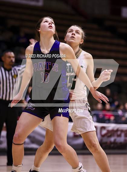 Thumbnail 2 in Liberty vs. Tehachapi (CIF CS Division II Championship) photogallery.