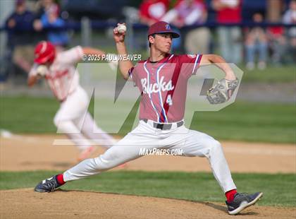 Thumbnail 3 in Dunmore vs. Mount Carmel (PIAA Class 3A First Round) photogallery.