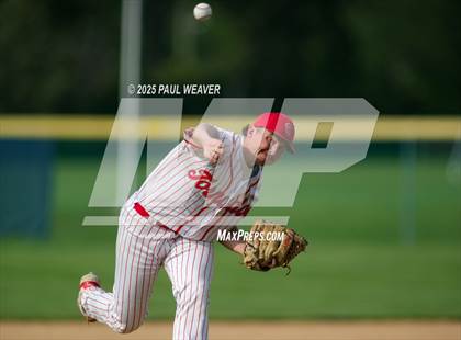 Thumbnail 2 in Dunmore vs. Mount Carmel (PIAA Class 3A First Round) photogallery.