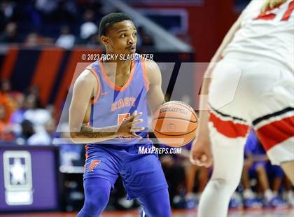 Thumbnail 3 in East St. Louis vs. Metamora (IHSA 3A Final) photogallery.