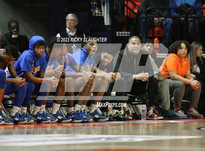 Thumbnail 3 in East St. Louis vs. Metamora (IHSA 3A Final) photogallery.