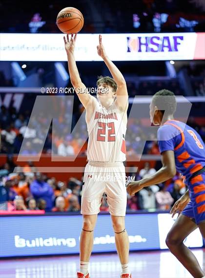 Thumbnail 2 in East St. Louis vs. Metamora (IHSA 3A Final) photogallery.