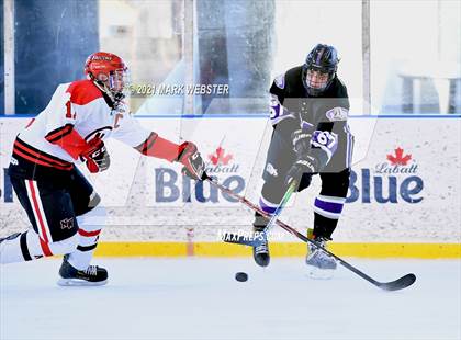 Thumbnail 3 in Hamburg vs. Niagara-Wheatfield photogallery.