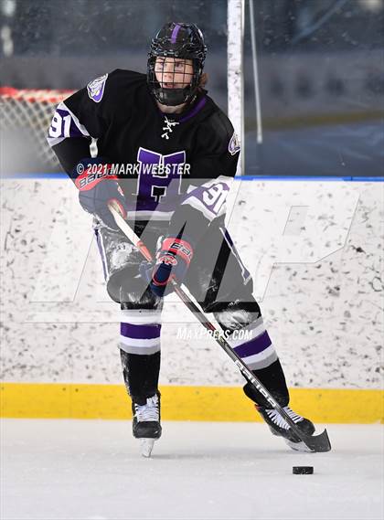 Thumbnail 3 in Hamburg vs. Niagara-Wheatfield photogallery.