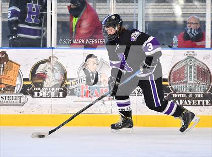 Thumbnail 2 in Hamburg vs. Niagara-Wheatfield photogallery.