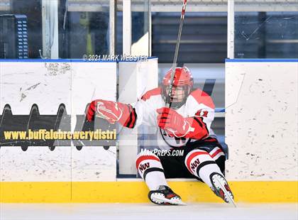 Thumbnail 1 in Hamburg vs. Niagara-Wheatfield photogallery.