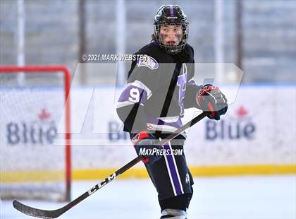 Thumbnail 2 in Hamburg vs. Niagara-Wheatfield photogallery.