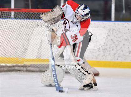 Thumbnail 2 in Hamburg vs. Niagara-Wheatfield photogallery.