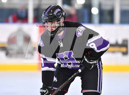 Thumbnail 1 in Hamburg vs. Niagara-Wheatfield photogallery.