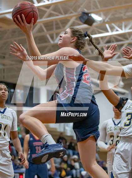Thumbnail 1 in Terry Sanford vs. E.E. Smith (Patriot Athletic Conference 3A/4A Championship) photogallery.