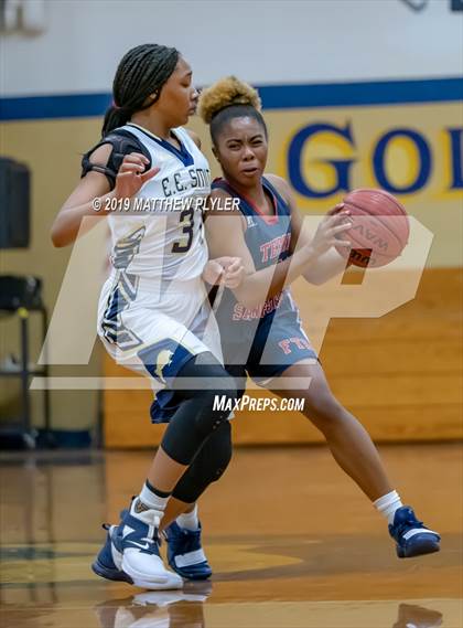 Thumbnail 3 in Terry Sanford vs. E.E. Smith (Patriot Athletic Conference 3A/4A Championship) photogallery.
