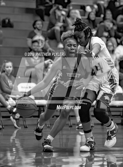 Thumbnail 1 in Terry Sanford vs. E.E. Smith (Patriot Athletic Conference 3A/4A Championship) photogallery.