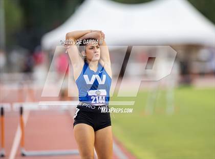 Thumbnail 1 in UIL 1A Girls State Track Meet photogallery.