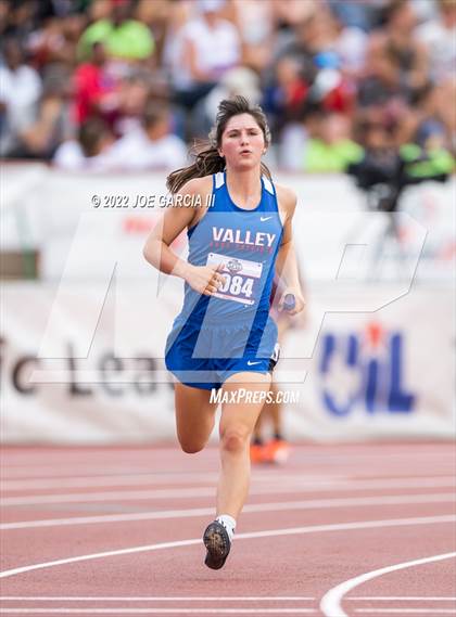 Thumbnail 3 in UIL 1A Girls State Track Meet photogallery.