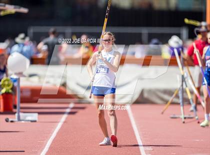 Thumbnail 1 in UIL 1A Girls State Track Meet photogallery.