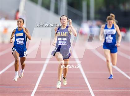Thumbnail 2 in UIL 1A Girls State Track Meet photogallery.