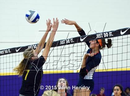 Thumbnail 2 in Mira Costa @ Flintridge Sacred Heart (Durango Fall Classic) photogallery.