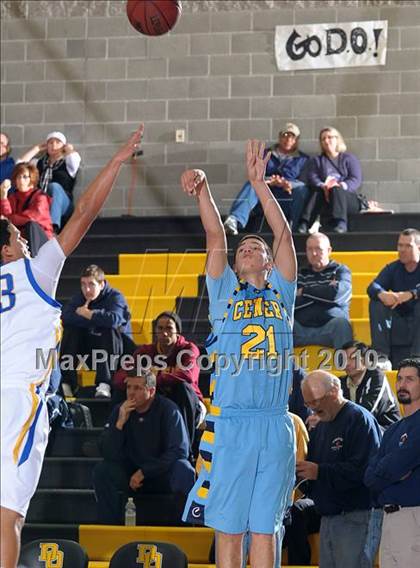 Thumbnail 1 in Center vs. Del Campo (Common Good Classic) photogallery.