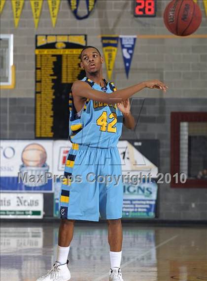 Thumbnail 3 in Center vs. Del Campo (Common Good Classic) photogallery.