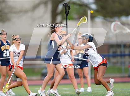 Thumbnail 2 in Liverpool vs West Genesee photogallery.