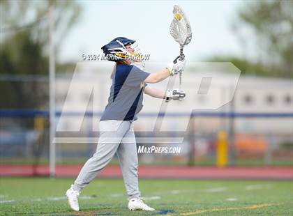 Thumbnail 2 in Liverpool vs West Genesee photogallery.