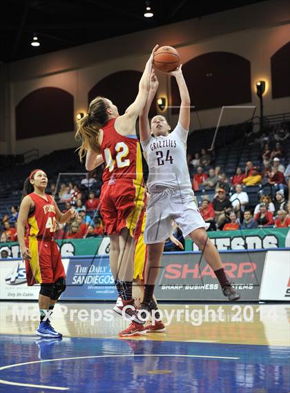Thumbnail 1 in Mt. Carmel vs. Mission Hills (CIF SDS D1 Final) photogallery.
