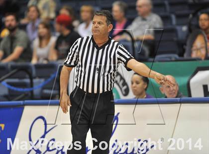 Thumbnail 2 in Mt. Carmel vs. Mission Hills (CIF SDS D1 Final) photogallery.