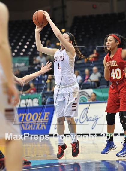 Thumbnail 2 in Mt. Carmel vs. Mission Hills (CIF SDS D1 Final) photogallery.