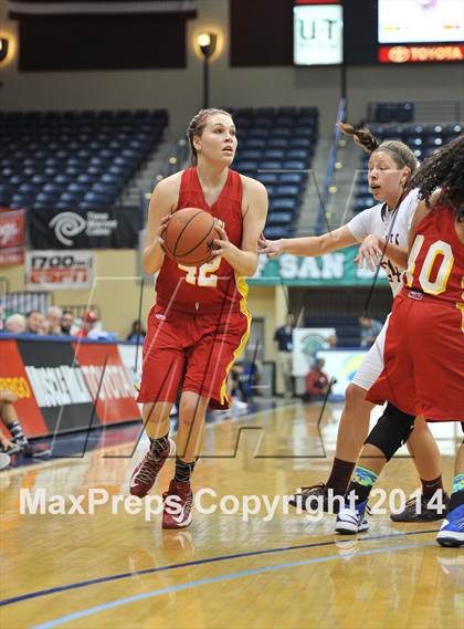 Thumbnail 3 in Mt. Carmel vs. Mission Hills (CIF SDS D1 Final) photogallery.