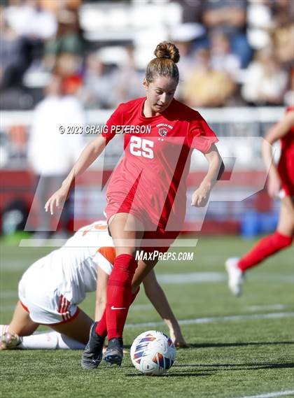 Thumbnail 1 in American Fork vs. Skyridge (UHSAA 6A Semifinals) photogallery.