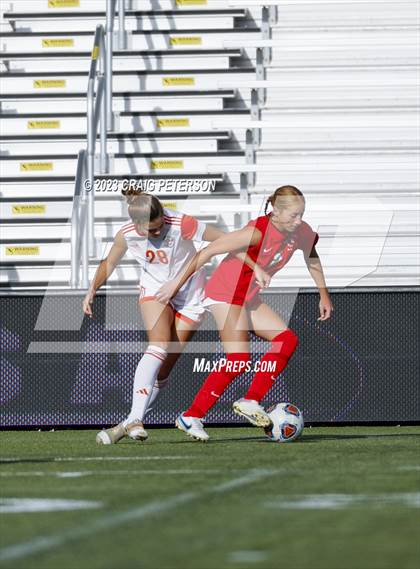 Thumbnail 2 in American Fork vs. Skyridge (UHSAA 6A Semifinals) photogallery.