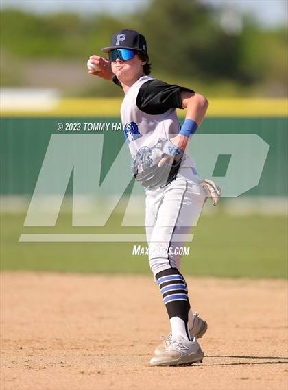 Thumbnail 2 in Early @ Peaster photogallery.