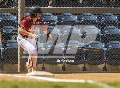 Thumbnail 1 in JSerra Catholic vs. King photogallery.