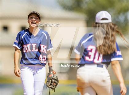 Thumbnail 1 in JSerra Catholic vs. King photogallery.