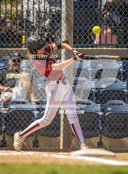 Thumbnail 3 in JSerra Catholic vs. King photogallery.