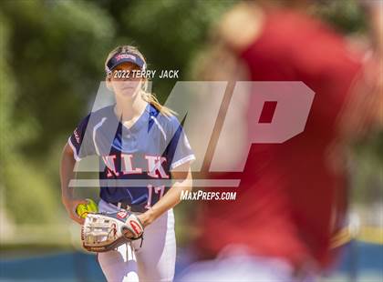 Thumbnail 1 in JSerra Catholic vs. King photogallery.
