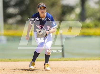 Thumbnail 3 in JSerra Catholic vs. King photogallery.