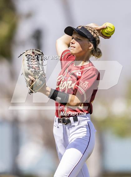 Thumbnail 1 in JSerra Catholic vs. King photogallery.