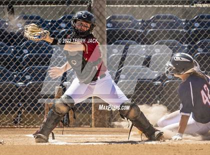 Thumbnail 1 in JSerra Catholic vs. King photogallery.
