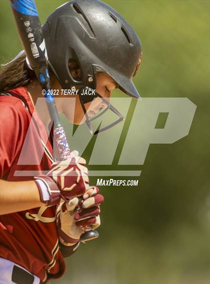 Thumbnail 2 in JSerra Catholic vs. King photogallery.