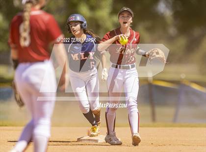Thumbnail 2 in JSerra Catholic vs. King photogallery.