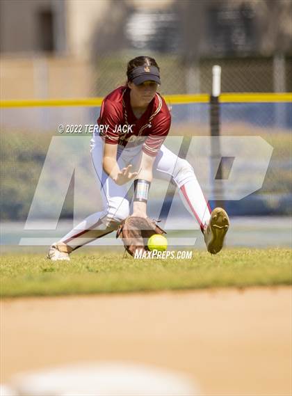 Thumbnail 3 in JSerra Catholic vs. King photogallery.